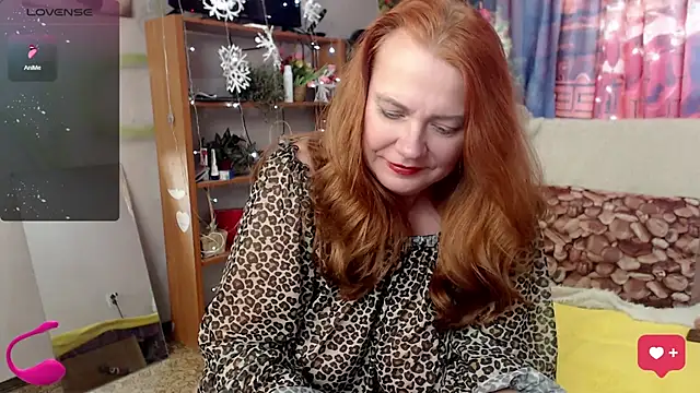 Snapshot of your_space chatting on December 20, 2024, 9:21 am your space online show from December 20, 2024, 9:21 am