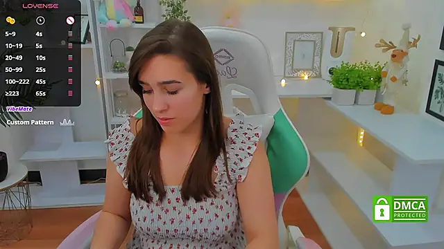 Snapshot of _Eliizabeth_ chatting on January 5, 2025, 9:57 pm  Eliizabeth  online show from January 5, 2025, 9:57 pm