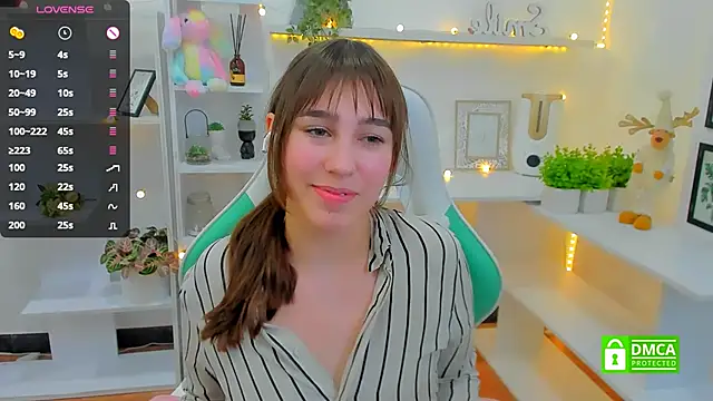 Snapshot of _Eliizabeth_ chatting on January 30, 2025, 4:37 am  Eliizabeth  online show from January 30, 2025, 4:37 am