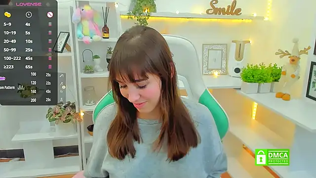 Snapshot of _Eliizabeth_ chatting on February 1, 2025, 4:24 am  Eliizabeth  online show from February 1, 2025, 4:24 am