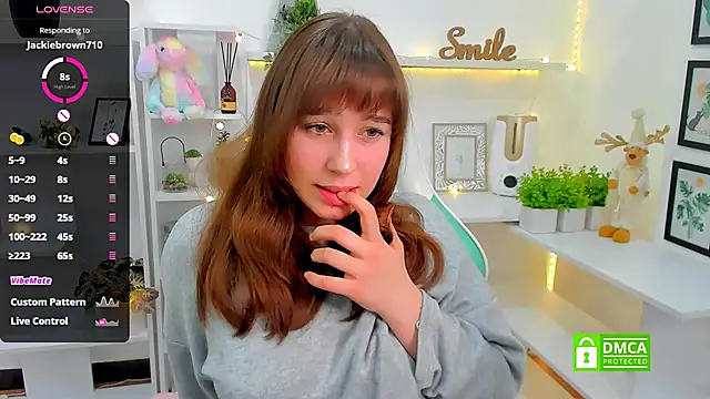 Snapshot of _Eliizabeth_ chatting on February 14, 2025, 8:26 pm  Eliizabeth  online show from February 14, 2025, 8:26 pm