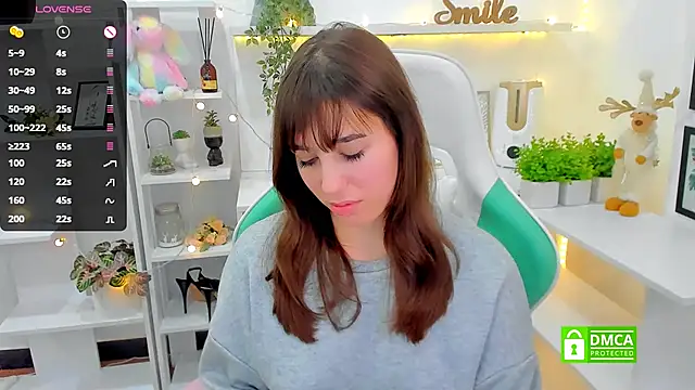 Snapshot of _Eliizabeth_ chatting on February 16, 2025, 2:31 am  Eliizabeth  online show from February 16, 2025, 2:31 am