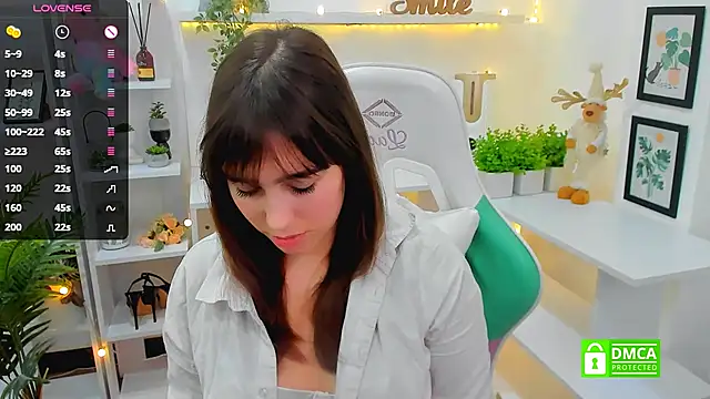 Snapshot of _Eliizabeth_ chatting on February 22, 2025, 2:50 am  Eliizabeth  online show from February 22, 2025, 2:50 am