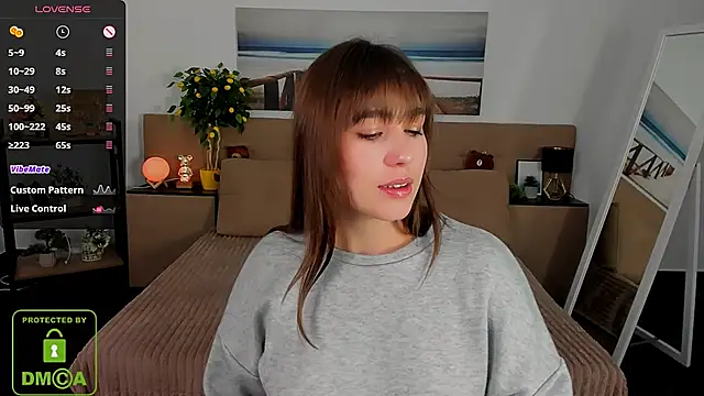 Snapshot of _Eliizabeth_ chatting on March 8, 2025, 10:13 pm  Eliizabeth  online show from March 8, 2025, 10:13 pm