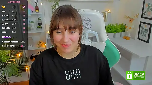 Snapshot of _Eliizabeth_ chatting on March 16, 2025, 3:25 am  Eliizabeth  online show from March 16, 2025, 3:25 am