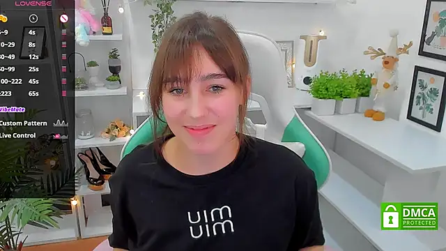 Snapshot of _Eliizabeth_ chatting on March 17, 2025, 12:19 am  Eliizabeth  online show from March 17, 2025, 12:19 am