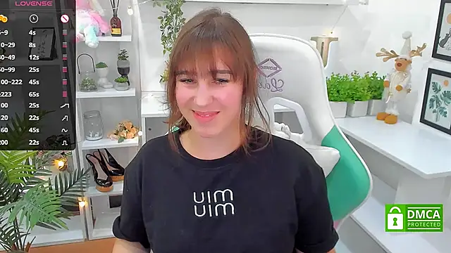 Snapshot of _Eliizabeth_ chatting on March 17, 2025, 3:25 am  Eliizabeth  online show from March 17, 2025, 3:25 am