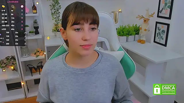 Snapshot of _Eliizabeth_ chatting on March 21, 2025, 10:06 pm  Eliizabeth  online show from March 21, 2025, 10:06 pm