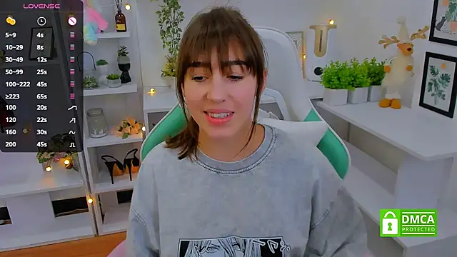 Snapshot of _Eliizabeth_ chatting on March 22, 2025, 10:04 pm  Eliizabeth  online show from March 22, 2025, 10:04 pm