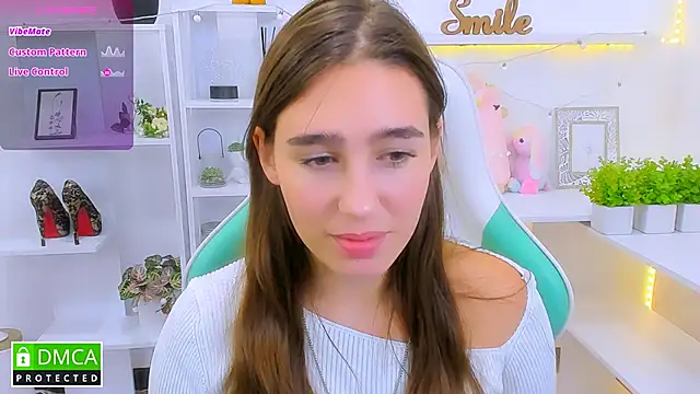 Snapshot of _Eliizabeth_ chatting on September 8, 2025, 9:25 pm  Eliizabeth  online show from September 8, 2025, 9:25 pm