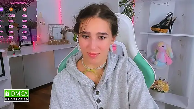 Snapshot of _Eliizabeth_ chatting on October 13, 2025, 8:53 pm  Eliizabeth  online show from October 13, 2025, 8:53 pm