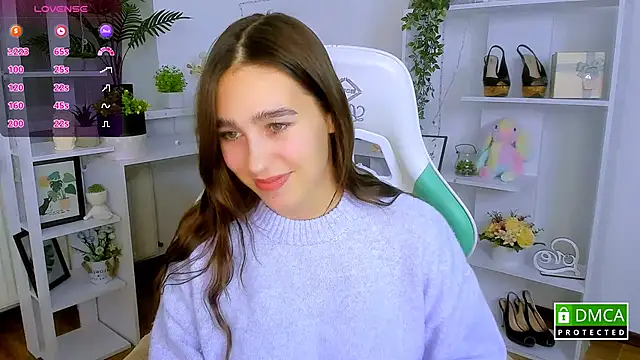  Eliizabeth  online show from December 14, 2025, 9:19 pm