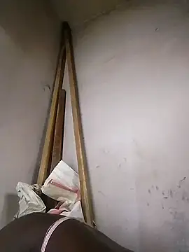 Snapshot of sweet_zara01 chatting on September 28, 2025, 2:33 pm sweet zara01 online show from September 28, 2025, 2:33 pm