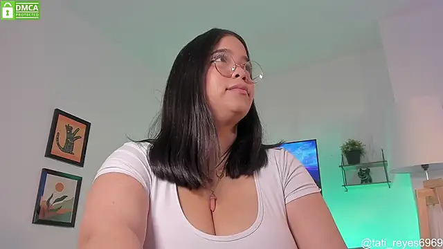 tati reyess online show from September 17, 2025, 1:35 pm