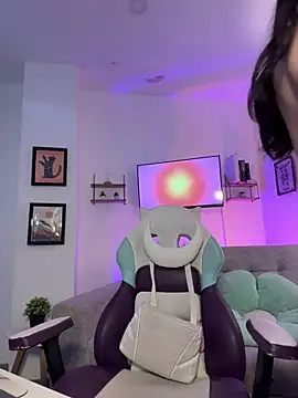 tati reyess online show from May 12, 2026, 12:02 pm