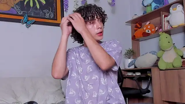 Snapshot of Cherry_boy_18 chatting on February 20, 2025, 1:57 am Cherry boy 18 online show from February 20, 2025, 1:57 am