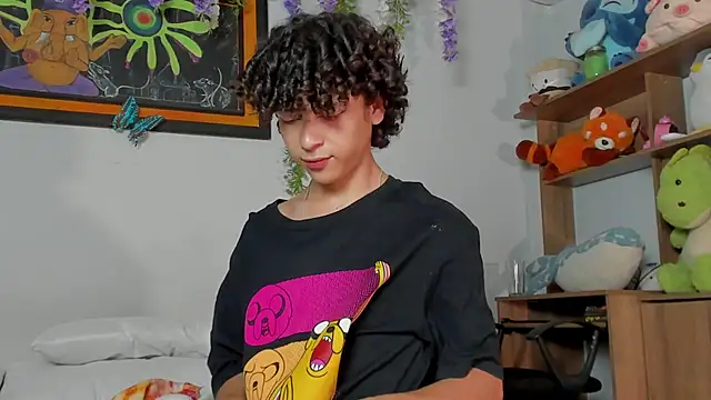 Snapshot of Cherry_boy_18 chatting on March 16, 2025, 1:49 am Cherry boy 18 online show from March 16, 2025, 1:49 am