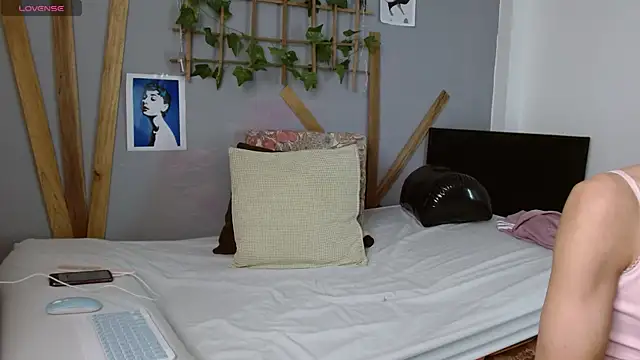 Snapshot of fem_boyxx chatting on February 12, 2025, 3:16 pm fem boyxx online show from February 12, 2025, 3:16 pm