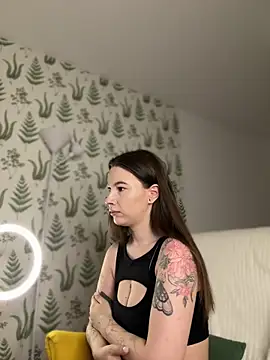 Snapshot of Marie_Diaze chatting on December 3, 2024, 5:09 am Marie Diaze online show from December 3, 2024, 5:09 am