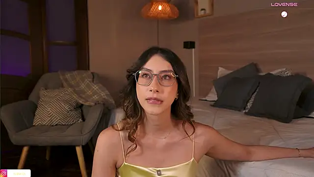 Snapshot of lua_ferch__ chatting on September 30, 2025, 12:43 pm lua ferch   online show from September 30, 2025, 12:43 pm