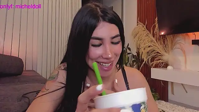GarciaMilu online show from June 14, 2026, 2:20 am