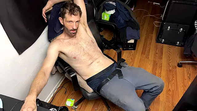 Snapshot of leanjamesdean chatting on June 6, 2026, 2:38 am leanjamesdean online show from June 6, 2026, 2:38 am