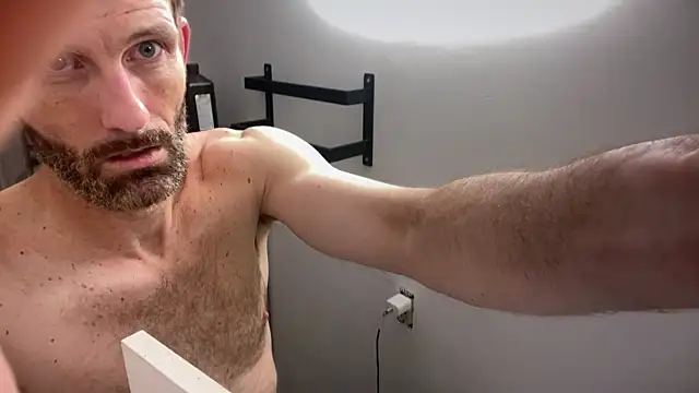 leanjamesdean online show from July 27, 2026, 12:45 pm