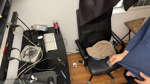 leanjamesdean online show from July 29, 2026, 11:03 pm