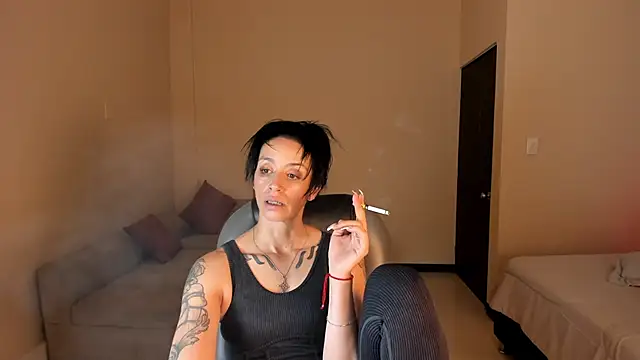 Kristen Garner online show from February 16, 2026, 8:38 pm