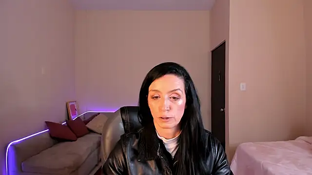 Kristen Garner online show from June 18, 2026, 7:29 pm