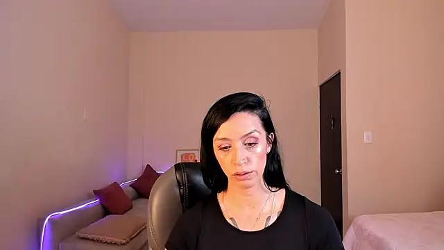 Kristen Garner online show from June 22, 2026, 7:33 pm