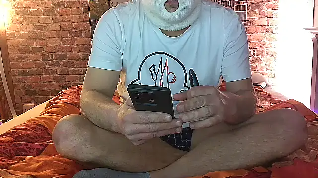 MarcTaya online show from December 19, 2025, 9:55 pm