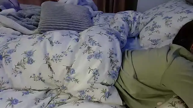 Snapshot of Viktoriiya_bald chatting on March 4, 2025, 1:12 am Viktoriiya bald online show from March 4, 2025, 1:12 am