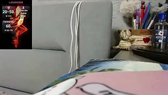 Snapshot of Viktoriiya_bald chatting on September 18, 2025, 1:51 am Viktoriiya bald online show from September 18, 2025, 1:51 am