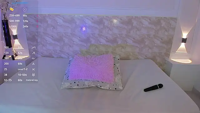 EmilyEvans7 online show from December 17, 2024, 7:48 pm