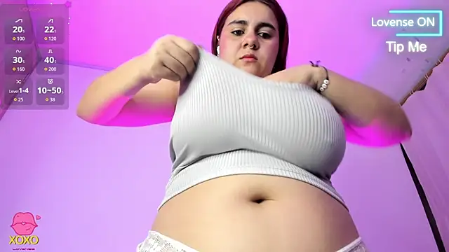 nicolleu99 online show from October 24, 2025, 11:17 am