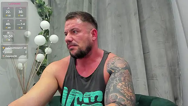 musclemonster31 online show from February 24, 2025, 11:54 am