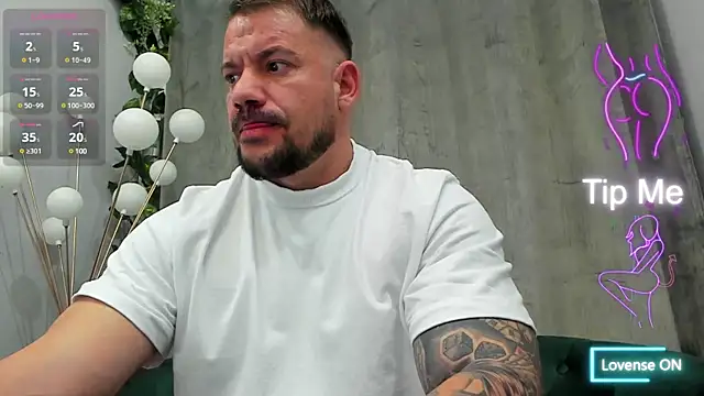 musclemonster31 online show from March 16, 2025, 10:09 pm