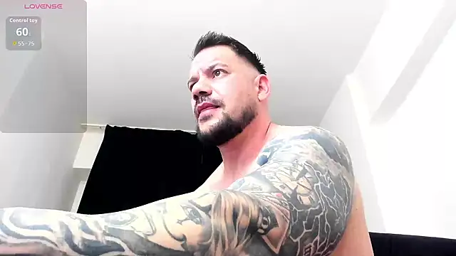 musclemonster31 online show from March 3, 2026, 4:07 am