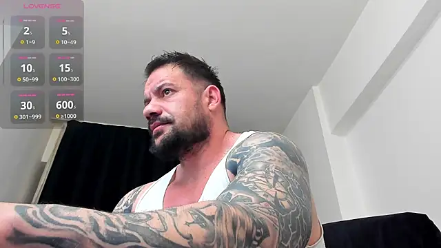 musclemonster31 online show from May 2, 2026, 9:09 pm