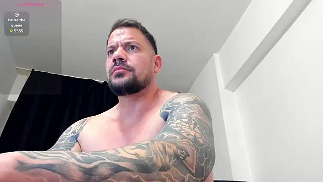 Snapshot of musclemonster31 chatting on July 14, 2026, 7:24 am musclemonster31 online show from July 14, 2026, 7:24 am