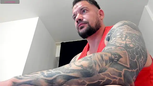 Snapshot of musclemonster31 chatting on July 27, 2026, 9:33 pm musclemonster31 online show from July 27, 2026, 9:33 pm