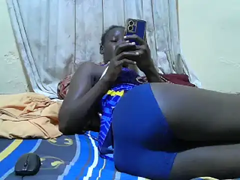 KENYANHONEY01 online show from February 1, 2025, 11:10 am