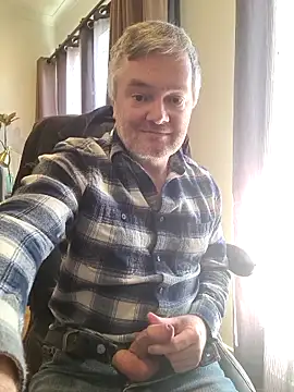 Snapshot of MichOxxford chatting on September 15, 2025, 4:12 am MichOxxford online show from September 15, 2025, 4:12 am