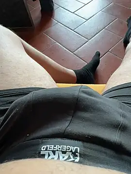 jacky4501 online show from June 17, 2026, 11:23 am