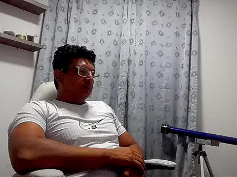 Snapshot of pedropicapi chatting on October 16, 2025, 12:11 am pedropicapi online show from October 16, 2025, 12:11 am