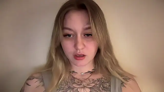 Snapshot of Isabel-Bailey chatting on December 18, 2024, 8:03 pm Isabel-Bailey online show from December 18, 2024, 8:03 pm