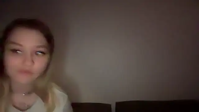 Snapshot of Isabel-Bailey chatting on December 27, 2024, 11:10 pm Isabel-Bailey online show from December 27, 2024, 11:10 pm