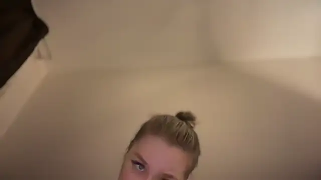 Snapshot of Isabel-Bailey chatting on January 3, 2025, 9:57 pm Isabel-Bailey online show from January 3, 2025, 9:57 pm