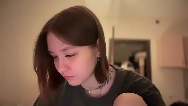 Snapshot of Isabel-Bailey chatting on February 13, 2025, 9:49 pm Isabel-Bailey online show from February 13, 2025, 9:49 pm